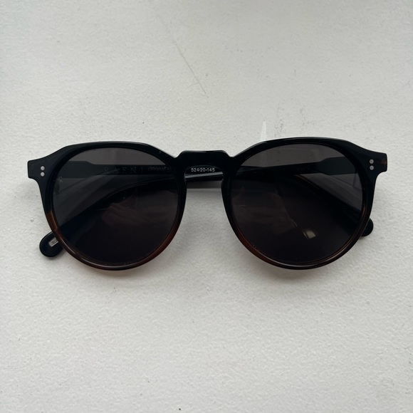 RAEN Remmy Sunglasses- Men or Woman main image 4